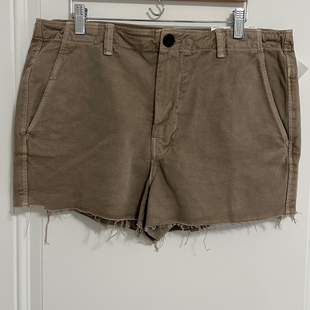 NWT - Zara Women’s ZW Collection Raw Edge Denim Short - Size L